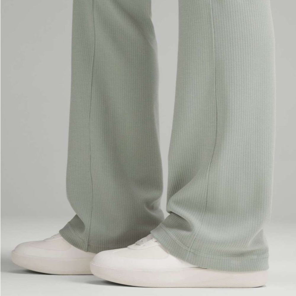 Lululemon Ribbed Softstreme Flared Pant *Regular - Picture 4 of 4